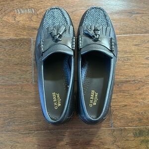 Men’s Black Loafers